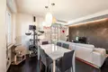 Mieszkanie 2 pokoi 82 m² Desenzano del Garda, Włochy