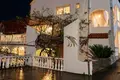 Casa 8 habitaciones 263 m², Montenegro
