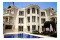 5 bedroom villa 648 m² Koinoteta Agiou Tychona, Cyprus