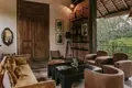 Wohnung 9 Schlafzimmer 567 m² Kemenuh, Indonesien