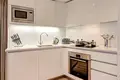 3 bedroom apartment 7 m² in London, United Kingdom