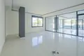 Shop 200 m² in Mahmutlar, Turkey