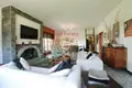 6-Zimmer-Villa 1 400 m² Arona, Italien