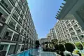 Wohnkomplex Residential complex with a swimming pool, a fitness center and a garden close to Jomtien Beach, Pattaya, Thailand
