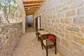 5 room house 330 m² Zrnovnica, Croatia