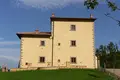 Nieruchomości inwestycyjne 670 m² Florencja, Włochy