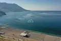 Complejo residencial New residential building with a sea view 200m from Bečići beach