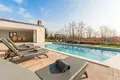 Casa 4 habitaciones 300 m² Opcina Tinjan, Croacia