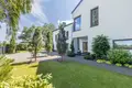 Casa 6 habitaciones 622 m² Wieliszew, Polonia