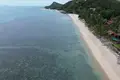 Kompleks mieszkalny New complex of villas with swimming pools, 10 meters from the beach, Samui, Thailand