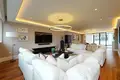 3 bedroom apartment 26 m² in London, United Kingdom