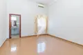 Дом 5 комнат  в Krous, Камбоджа