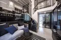 Complexe résidentiel New high-rise residential complex with swimming pools and a spa in the central business district of Bangkok, Thailand