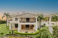 House 10 bedrooms 2 442 m² Marbella, Spain