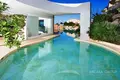 Villa de 7 dormitorios 1 300 m² Sácer, Italia