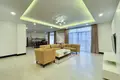 Condo 3 rooms 190 m² in Sangkat Wat Phnom, Cambodia