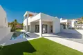 Villa de tres dormitorios 122 m² Finestrat, Španjolska