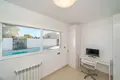 4-Schlafzimmer-Villa 246 m² lAlfas del Pi, Spanien