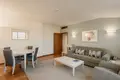Mieszkanie 2 pokoi 120 m² Alvalade, Portugalia