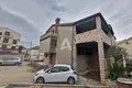 Haus 3 Schlafzimmer  Tivat, Montenegro