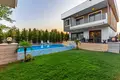 Вилла 6 комнат 370 м² Дёшемеалты, Турция