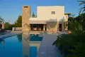 4-Schlafzimmer-Villa 615 m² Alicante, Spanien