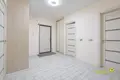 Mieszkanie 2 pokoi 77 m² Mińsk, Białoruś