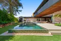 6-Schlafzimmer-Villa 899 m² Marbella, Spanien
