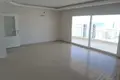 Mieszkanie 5 pokojów 240 m² Mahmutlar, Turcja