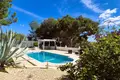 3-Schlafzimmer-Villa 278 m² lAlfas del Pi, Spanien