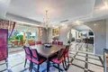 Villa 9 bedrooms 1 056 m² Estepona, Spain
