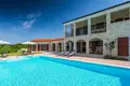 Willa 3 pokoi 250 m² Grad Porec, Chorwacja