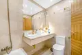 2 bedroom apartment 100 m² Marbella, Spain