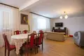 Haus 6 zimmer 354 m² Warschau, Polen