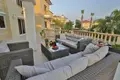 Villa 7 chambres 785 m² Agios Tychonas, Chypre