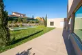 Villa de 4 dormitorios 400 m² Peralada, Španjolska