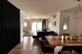 Attique 4 chambres 140 m² en Budva, Monténégro
