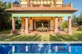 Haus 6 Schlafzimmer 750 m² San Pedro Alcantara, Spanien