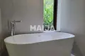 2 bedroom Villa 238 m² Si Sunthon, Thailand