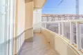 Mieszkanie 3 pokoi 90 m² Torrevieja, Hiszpania