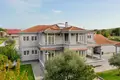 Коттедж Kuća 560 m² na Prodaju – Novo Selo, Danilovgrad