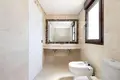 3 bedroom apartment  Estepona, Spain