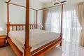 Villa mit 2 Schlafzimmern 106 m² Thalang, Thailand