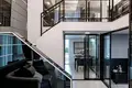 Complexe résidentiel New high-rise residential complex with swimming pools and a spa in the central business district of Bangkok, Thailand