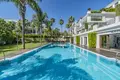 5 bedroom apartment 294 m² Dos Hermanas, Spain