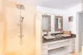 2 bedroom house 149 m² Roatan, Honduras