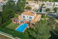 3 bedroom villa 300 m² Loule, Portugal