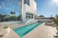 Villa de 4 dormitorios 420 m² Marbella, Španjolska