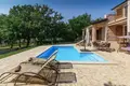 Dom 4 pokoi 165 m² Grad Porec, Chorwacja