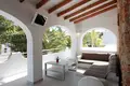 4-Schlafzimmer-Villa 400 m² Teulada, Spanien